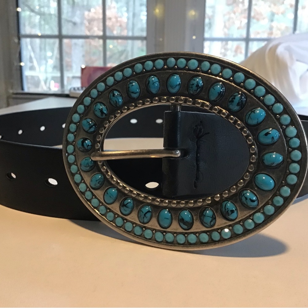 Black and Unique. Gorgeous Belt